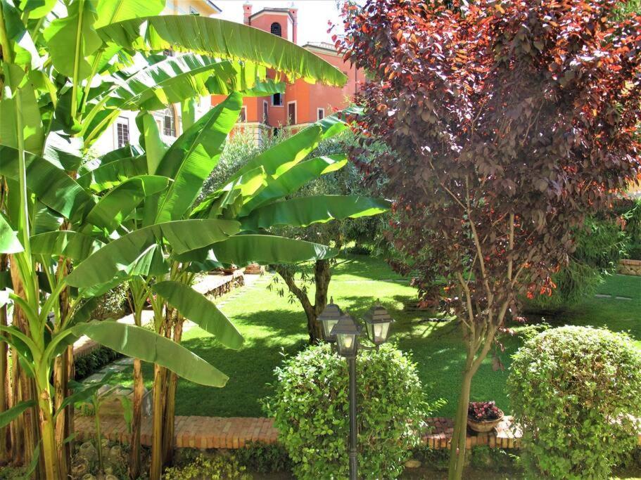 Duchi Di Castro Chic Apartment Rome Exterior photo